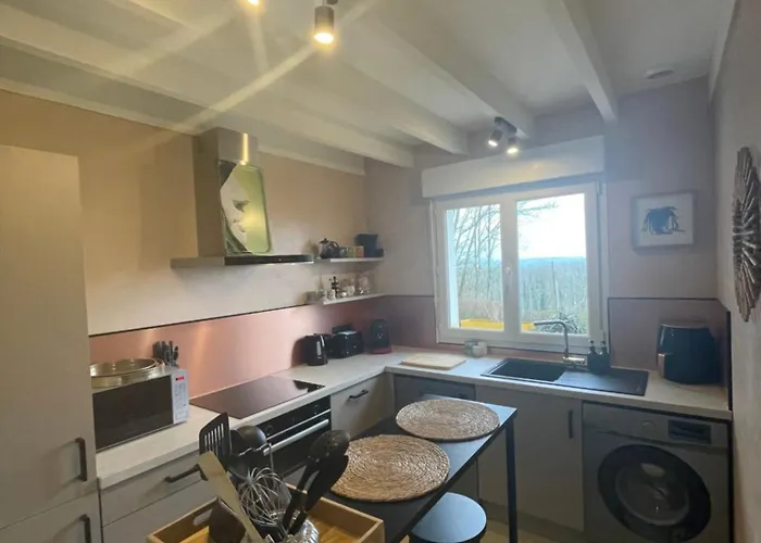 La Lisiere Du Bois *